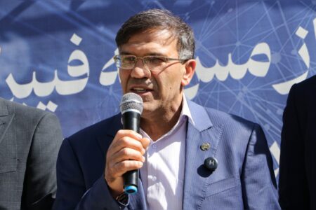 آغاز جمعآوری کابلهای مسی در صدرا؛ ۸۵ درصد شبکه مخابراتی تا پایان مرداد فیبر نوری میشود 3U1A0056